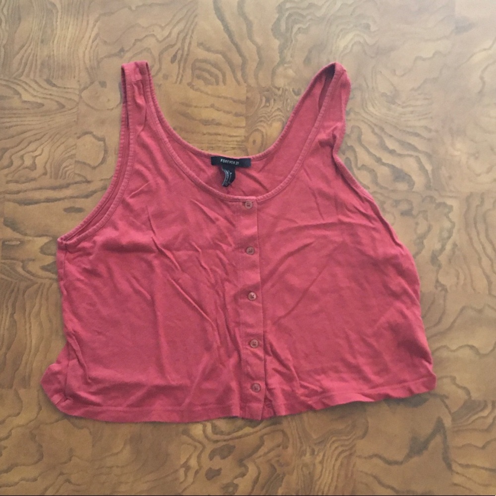 women’s red top